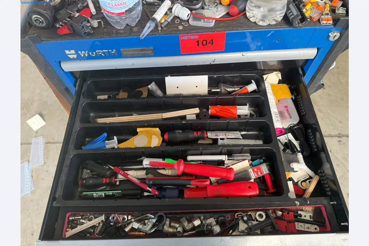 Motorhomes and recreational vehicles, travel trailers, caravan accessories, trucks, office and workshop equipment-4