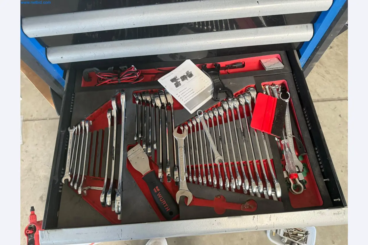 Motorhomes and recreational vehicles, travel trailers, caravan accessories, trucks, office and workshop equipment-6