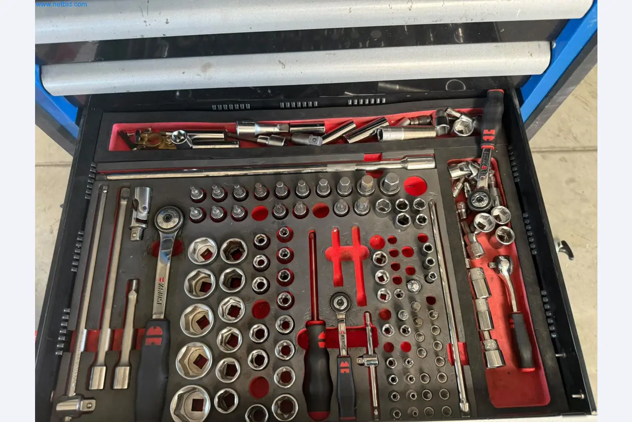 Motorhomes and recreational vehicles, travel trailers, caravan accessories, trucks, office and workshop equipment-8