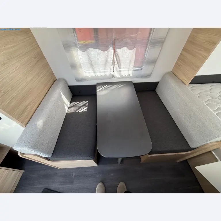 Motorhomes and recreational vehicles, travel trailers, caravan accessories, trucks, office and workshop equipment-10