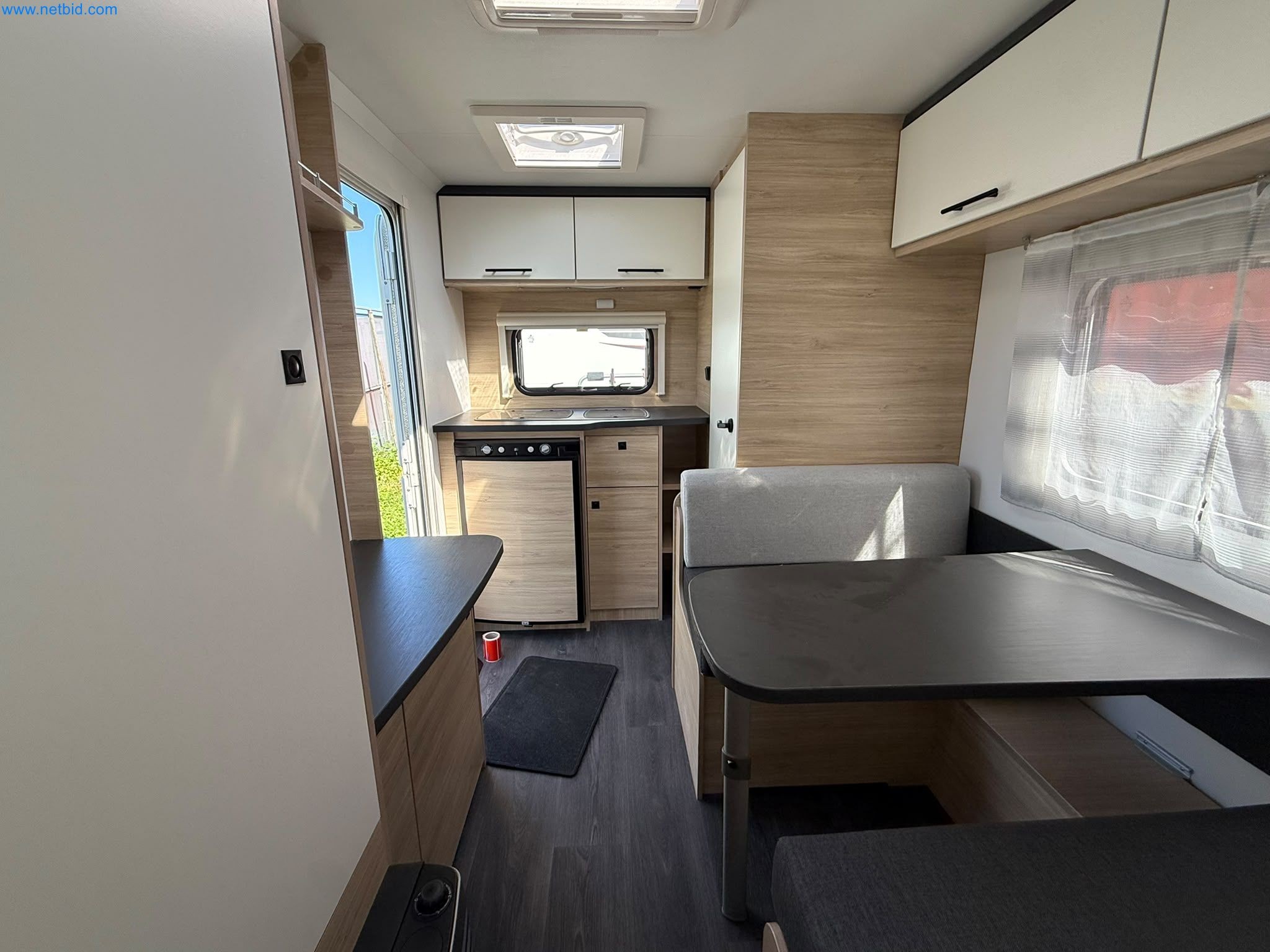 Motorhomes and recreational vehicles, travel trailers, caravan accessories, trucks, office and workshop equipment-5