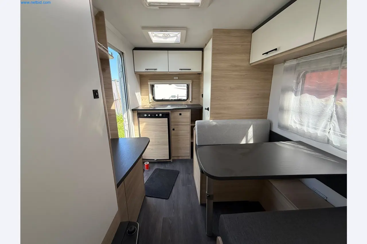 Motorhomes and recreational vehicles, travel trailers, caravan accessories, trucks, office and workshop equipment-5