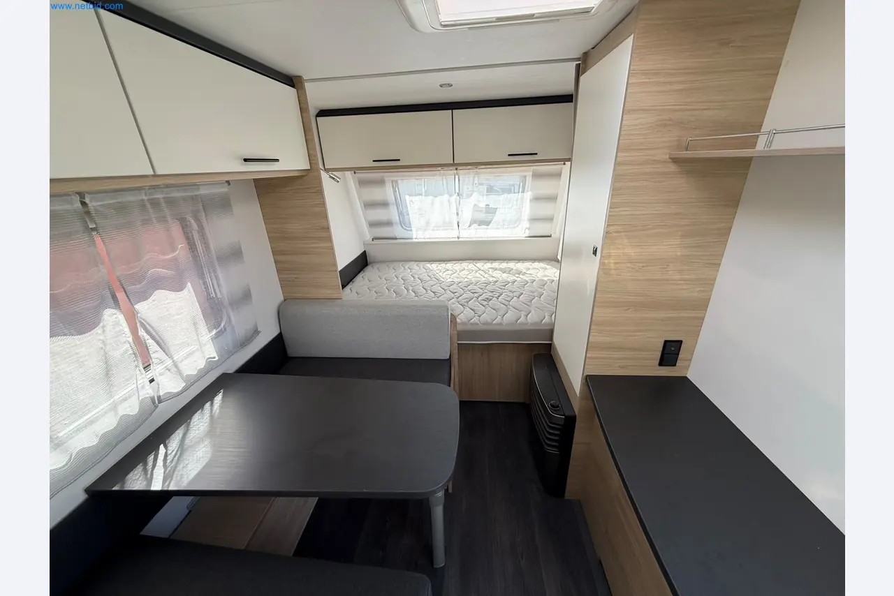 Motorhomes and recreational vehicles, travel trailers, caravan accessories, trucks, office and workshop equipment-6