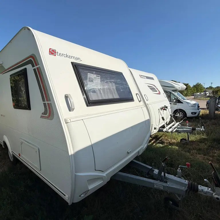 Single-Axle Recreational Trailer Sterckeman Easy 420CP