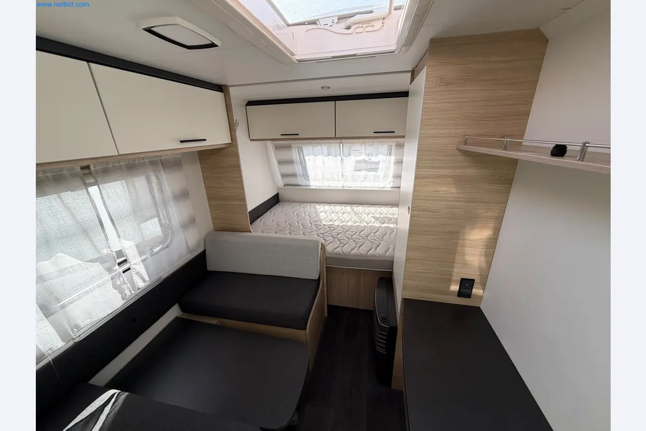 Motorhomes and recreational vehicles, travel trailers, caravan accessories, trucks, office and workshop equipment-5
