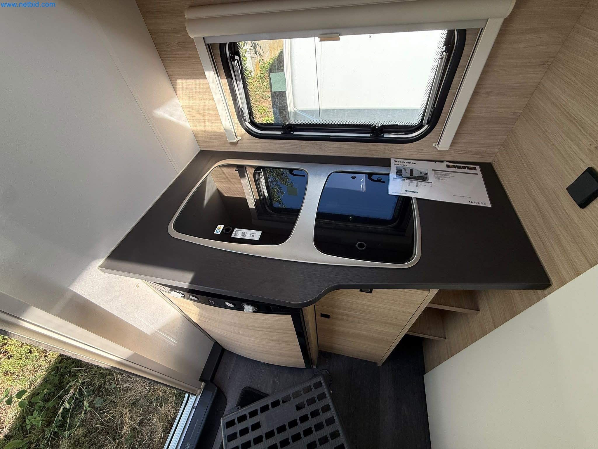 Motorhomes and recreational vehicles, travel trailers, caravan accessories, trucks, office and workshop equipment-8