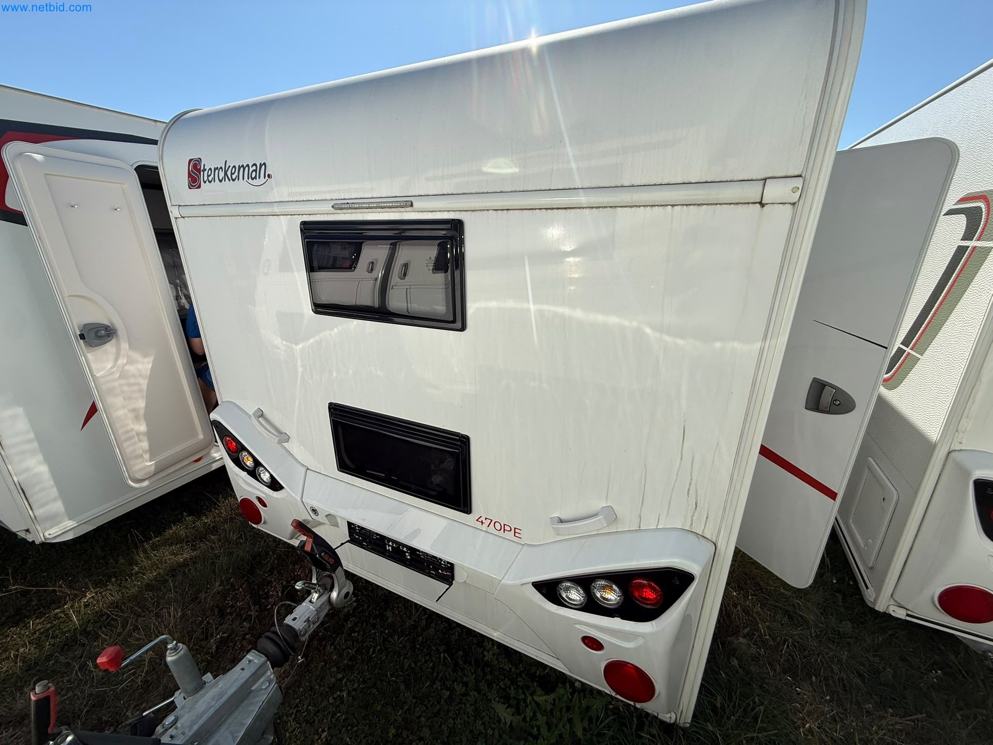 Motorhomes and recreational vehicles, travel trailers, caravan accessories, trucks, office and workshop equipment-3