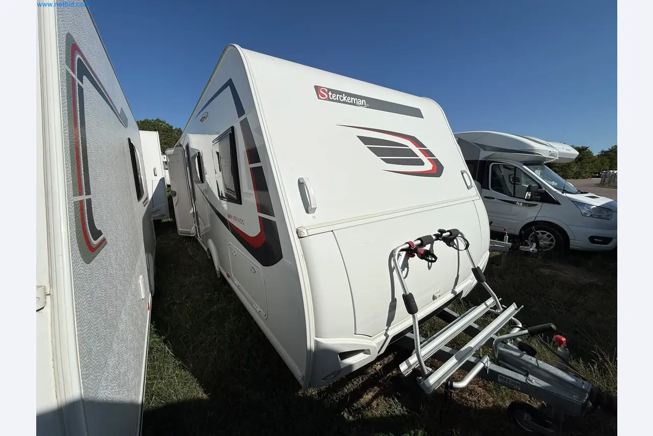 Motorhomes and recreational vehicles, travel trailers, caravan accessories, trucks, office and workshop equipment-1
