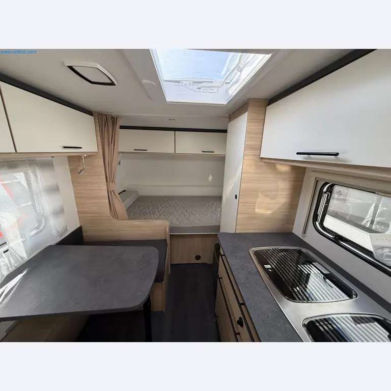Motorhomes and recreational vehicles, travel trailers, caravan accessories, trucks, office and workshop equipment-5