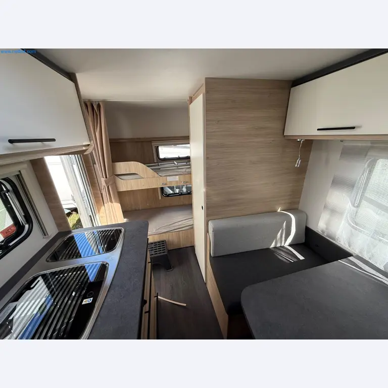 Motorhomes and recreational vehicles, travel trailers, caravan accessories, trucks, office and workshop equipment-6