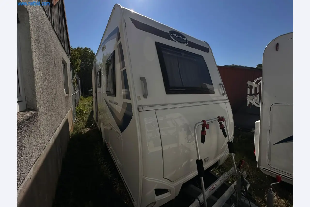 Motorhomes and recreational vehicles, travel trailers, caravan accessories, trucks, office and workshop equipment-3