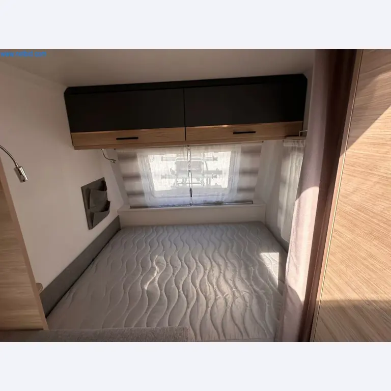 Motorhomes and recreational vehicles, travel trailers, caravan accessories, trucks, office and workshop equipment-5