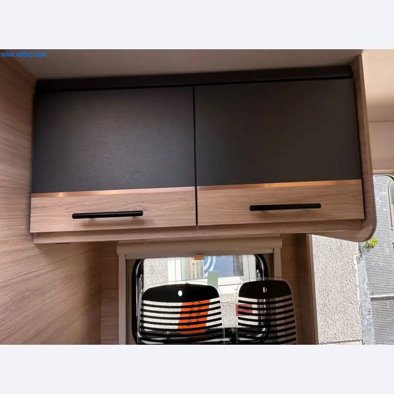 Motorhomes and recreational vehicles, travel trailers, caravan accessories, trucks, office and workshop equipment-9