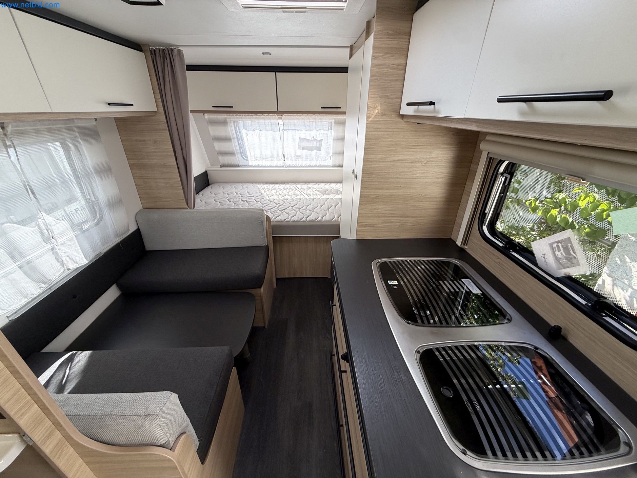 Motorhomes and recreational vehicles, travel trailers, RV accessories, trucks, office and workshop equipment-4