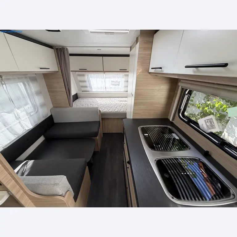 Motorhomes and recreational vehicles, travel trailers, RV accessories, trucks, office and workshop equipment-4