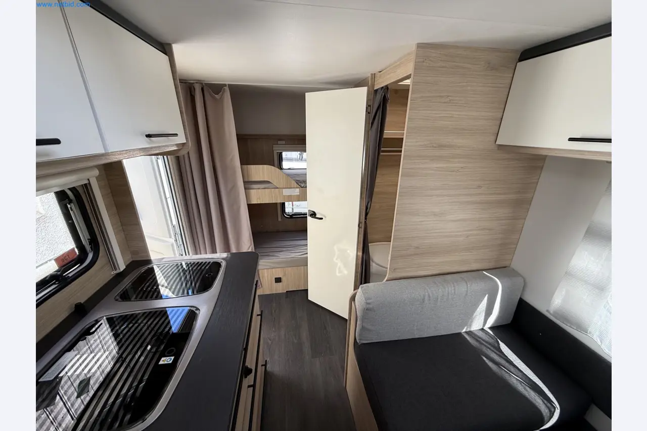 Motorhomes and recreational vehicles, travel trailers, RV accessories, trucks, office and workshop equipment-5