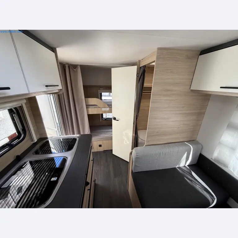 Motorhomes and recreational vehicles, travel trailers, RV accessories, trucks, office and workshop equipment-5