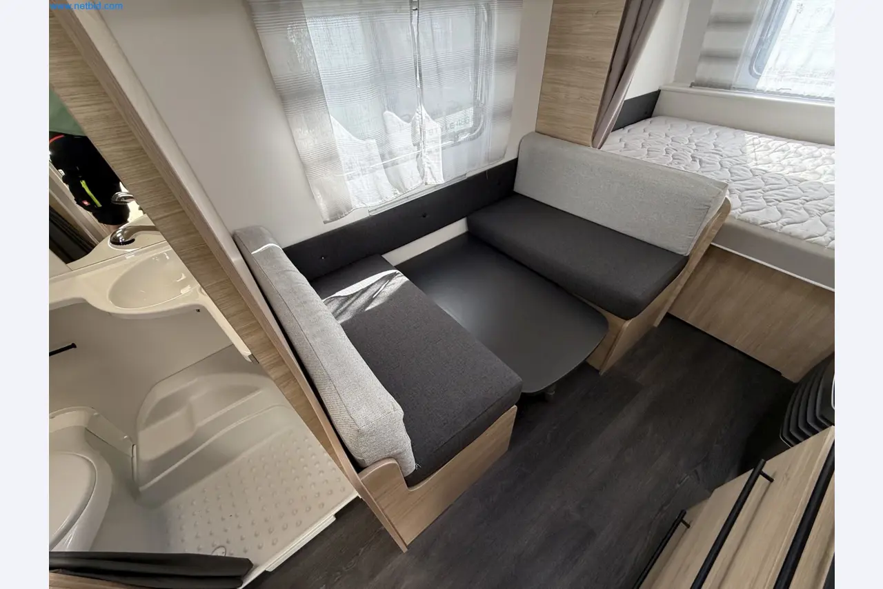 Motorhomes and recreational vehicles, travel trailers, RV accessories, trucks, office and workshop equipment-8