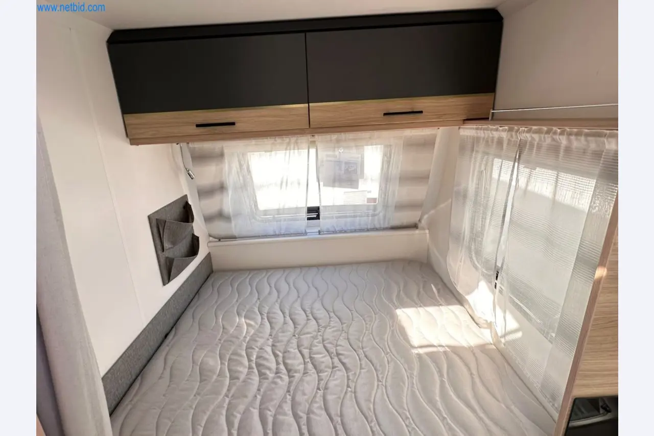 Motorhomes and recreational vehicles, travel trailers, caravan accessories, trucks, office and workshop equipment-5