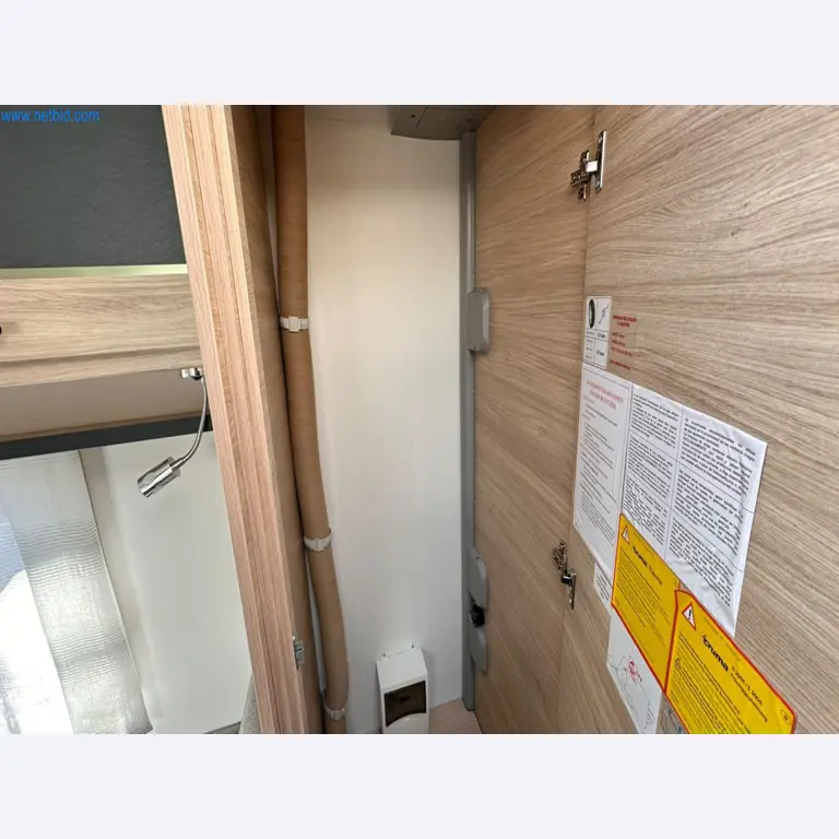 Motorhomes and recreational vehicles, travel trailers, caravan accessories, trucks, office and workshop equipment-8