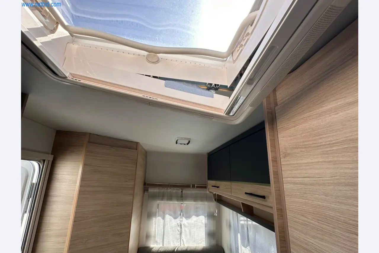 Motorhomes and recreational vehicles, travel trailers, caravan accessories, trucks, office and workshop equipment-9