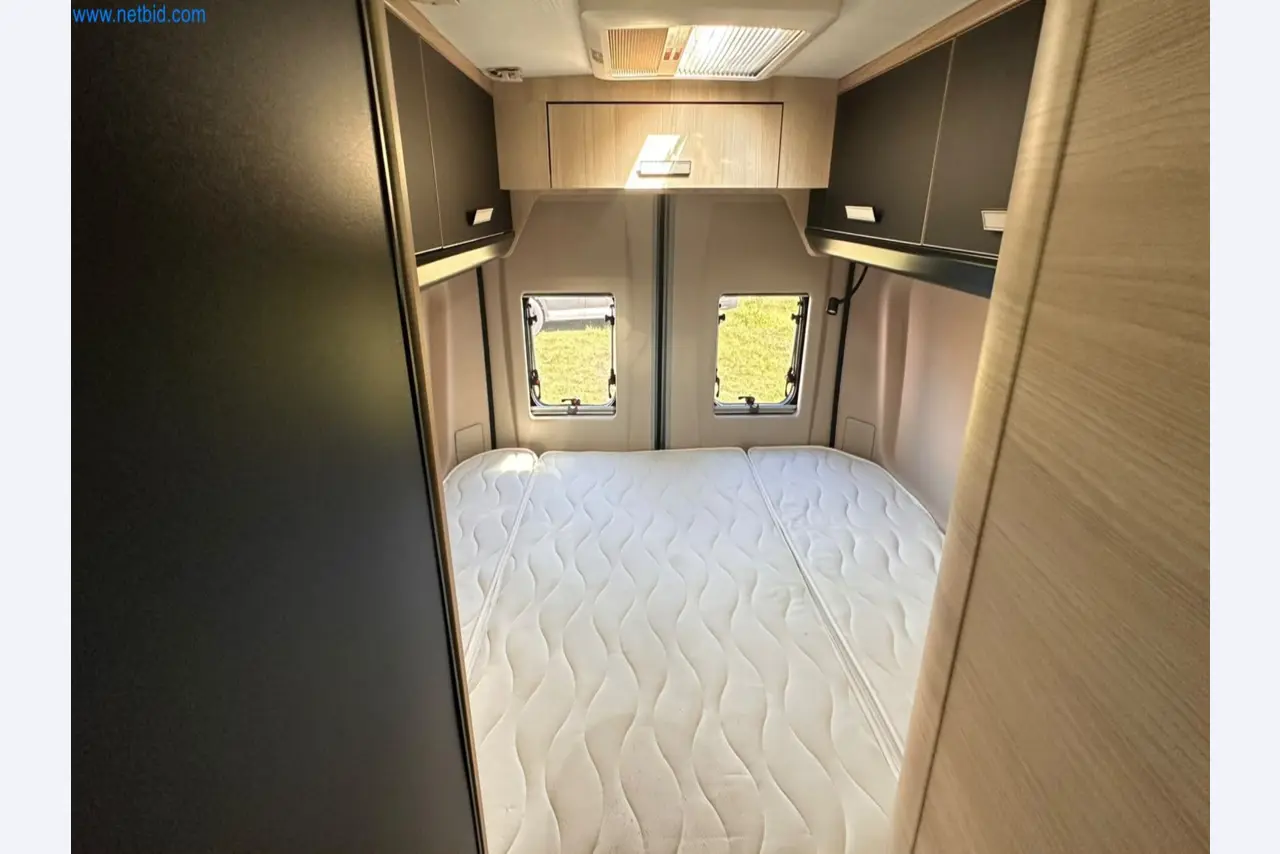 Motorhomes and recreational vehicles, travel trailers, RV accessories, trucks, office and workshop equipment-15
