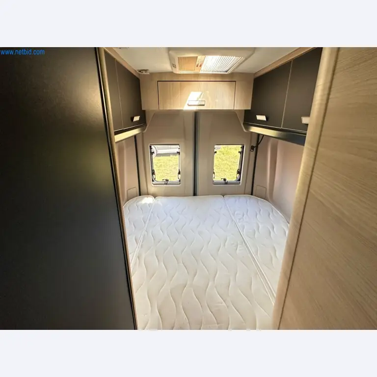 Motorhomes and recreational vehicles, travel trailers, RV accessories, trucks, office and workshop equipment-15