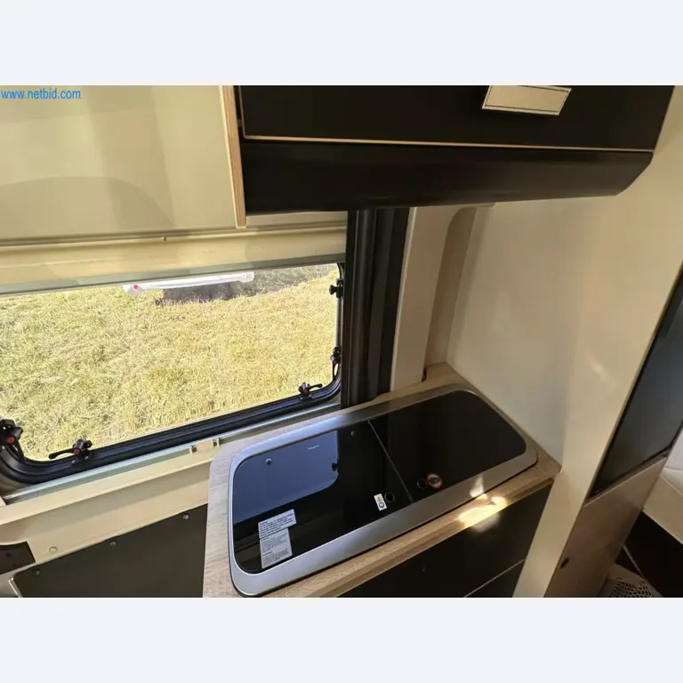 Motorhomes and recreational vehicles, travel trailers, RV accessories, trucks, office and workshop equipment-18