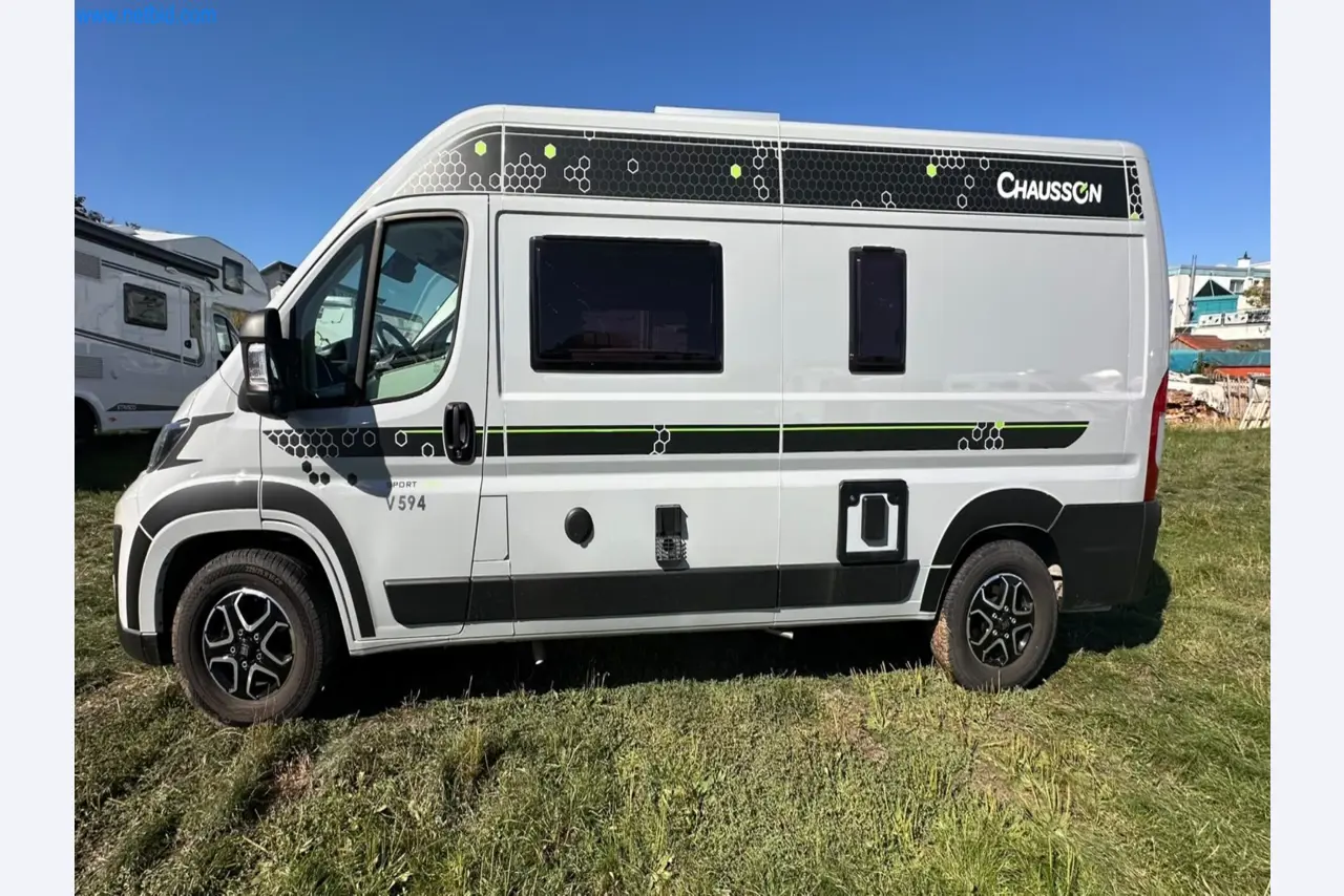 Motorhomes and recreational vehicles, travel trailers, RV accessories, trucks, office and workshop equipment-2