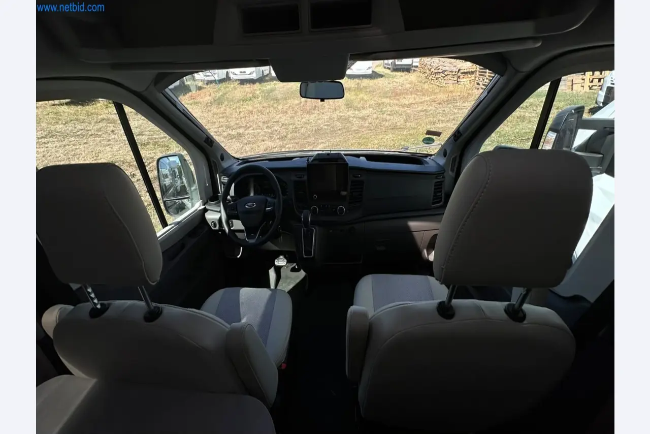 Motorhomes and recreational vehicles, travel trailers, caravan accessories, trucks, office and workshop equipment-12