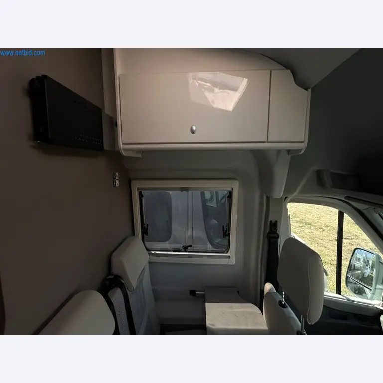 Motorhomes and recreational vehicles, travel trailers, caravan accessories, trucks, office and workshop equipment-7