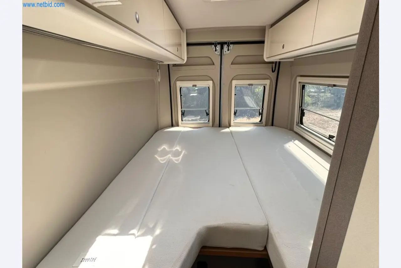 Motorhomes and recreational vehicles, travel trailers, caravan accessories, trucks, office and workshop equipment-10