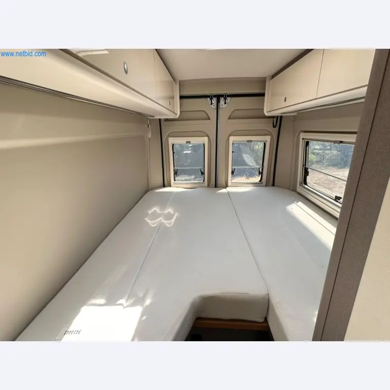 Motorhomes and recreational vehicles, travel trailers, caravan accessories, trucks, office and workshop equipment-10