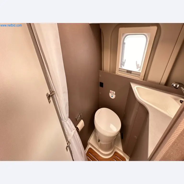 Motorhomes and recreational vehicles, travel trailers, caravan accessories, trucks, office and workshop equipment-13