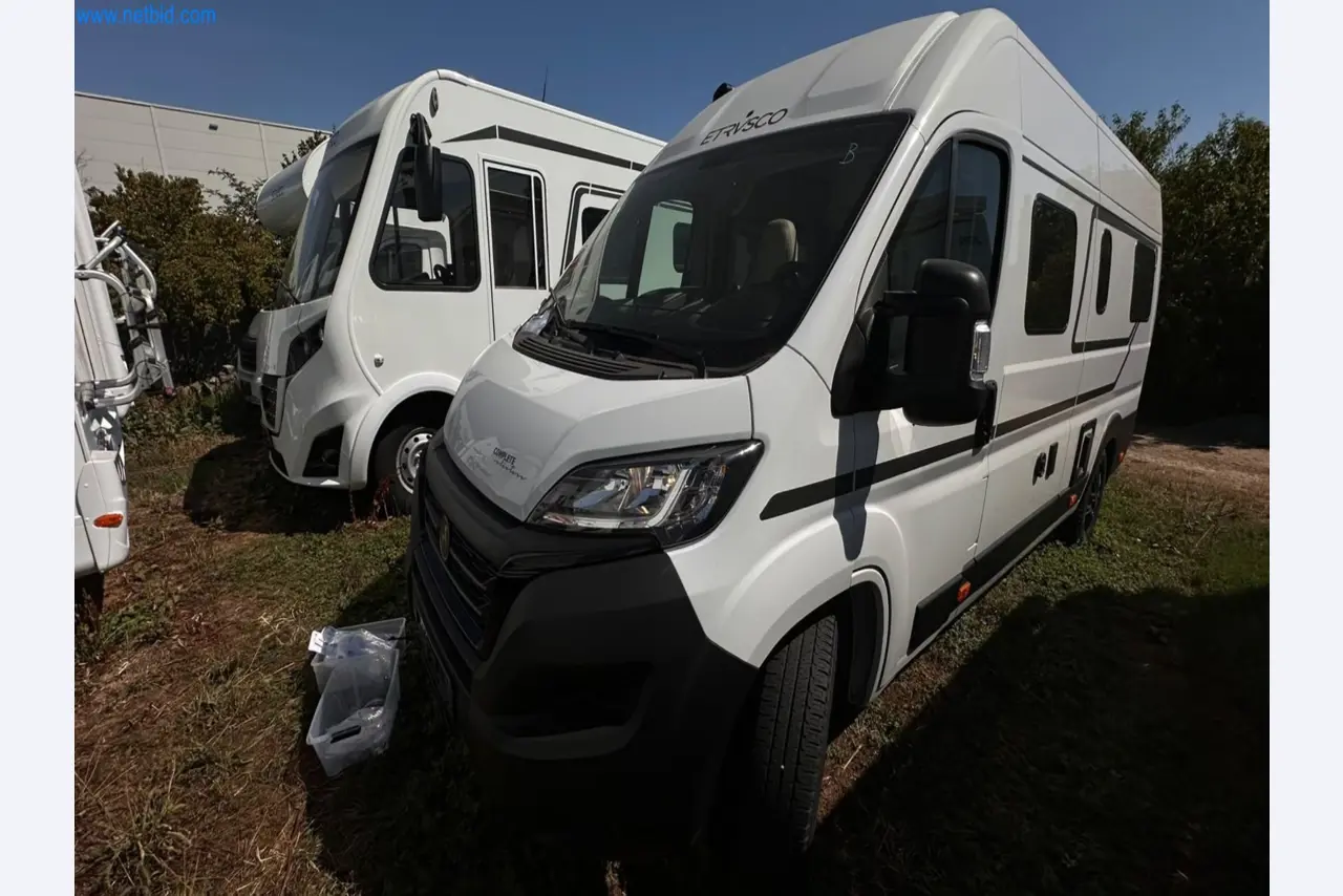 Motorhomes and recreational vehicles, travel trailers, caravan accessories, trucks, office and workshop equipment-14