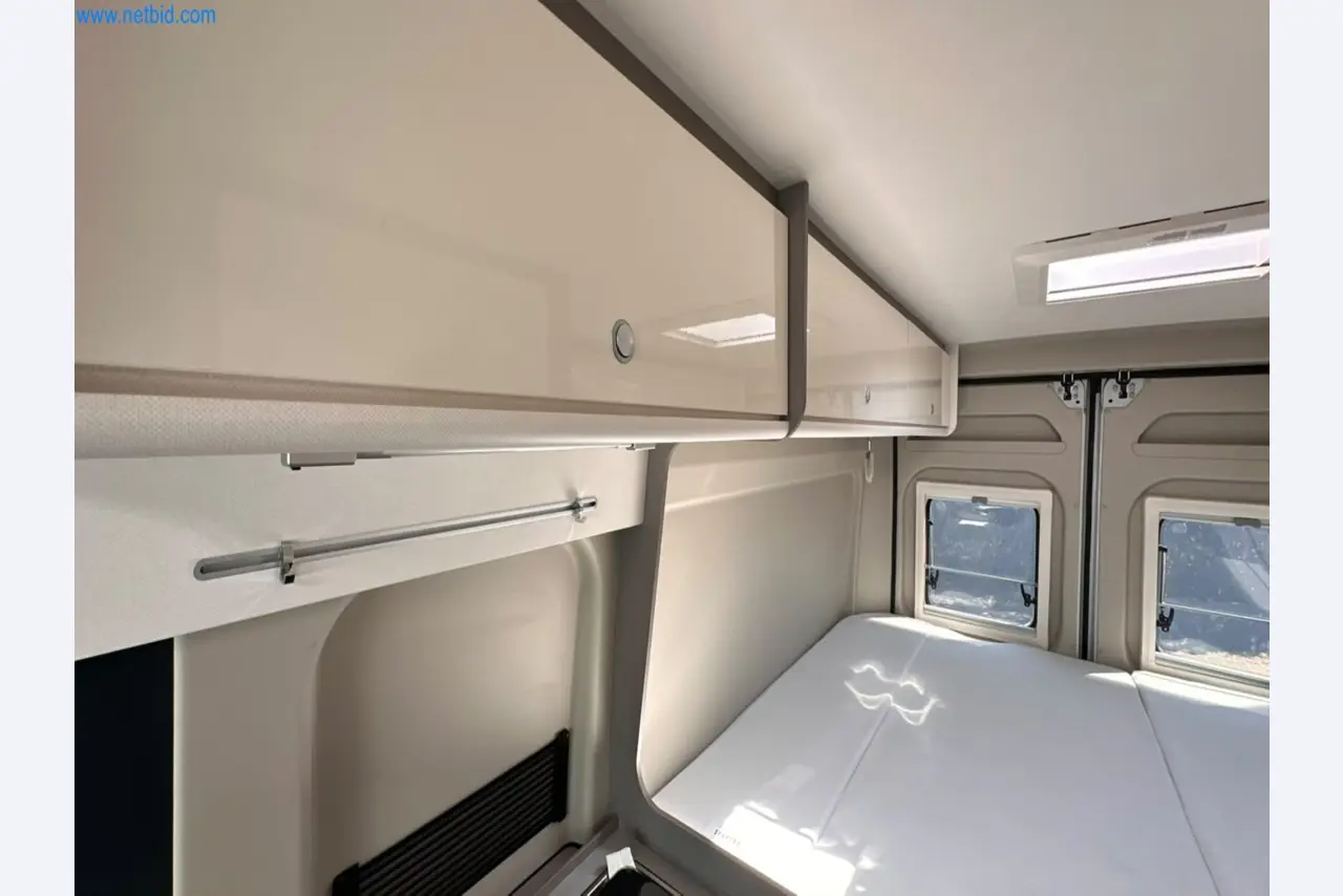 Motorhomes and recreational vehicles, travel trailers, caravan accessories, trucks, office and workshop equipment-15