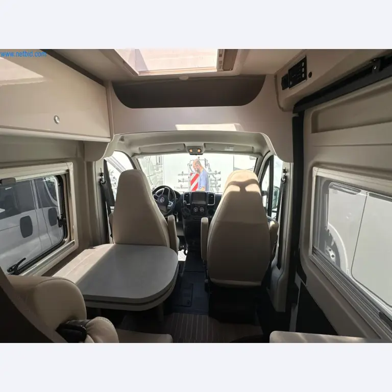 Motorhomes and recreational vehicles, travel trailers, caravan accessories, trucks, office and workshop equipment-3
