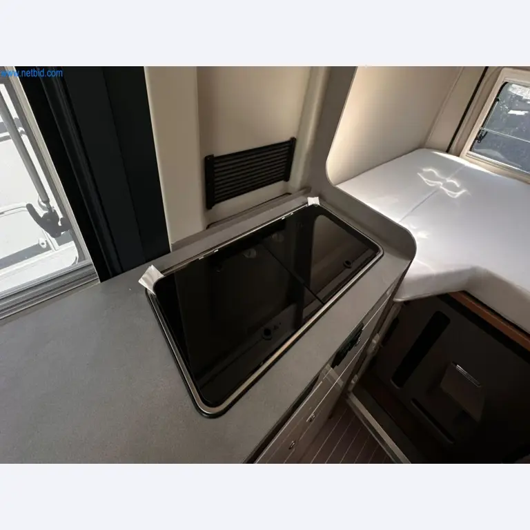 Motorhomes and recreational vehicles, travel trailers, caravan accessories, trucks, office and workshop equipment-4