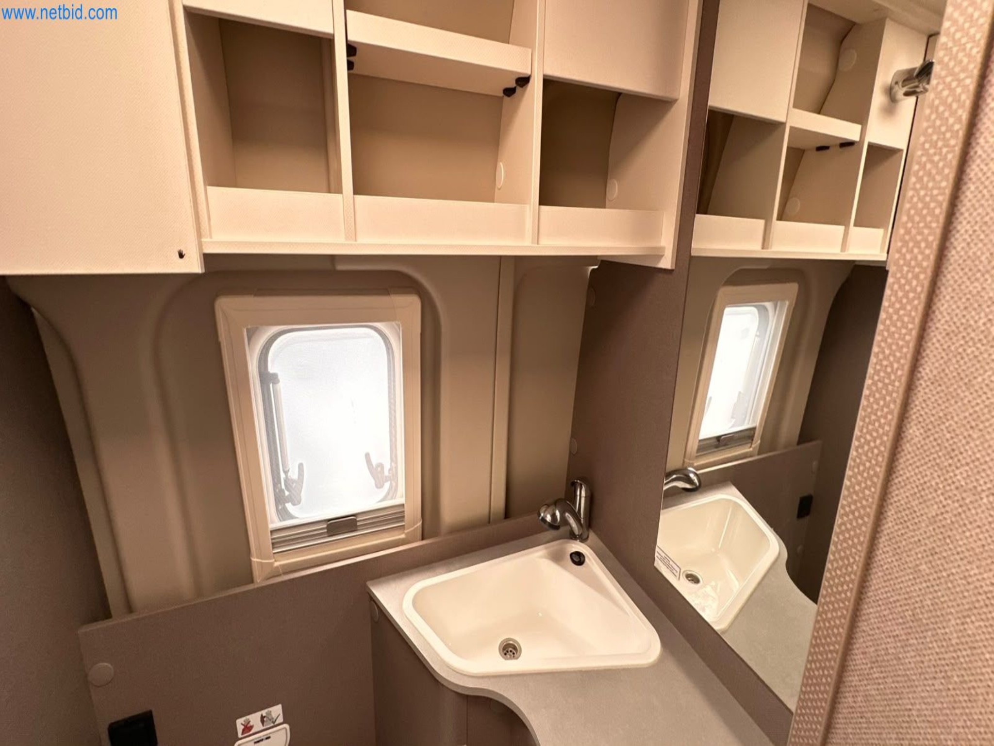Motorhomes and recreational vehicles, travel trailers, caravan accessories, trucks, office and workshop equipment-7