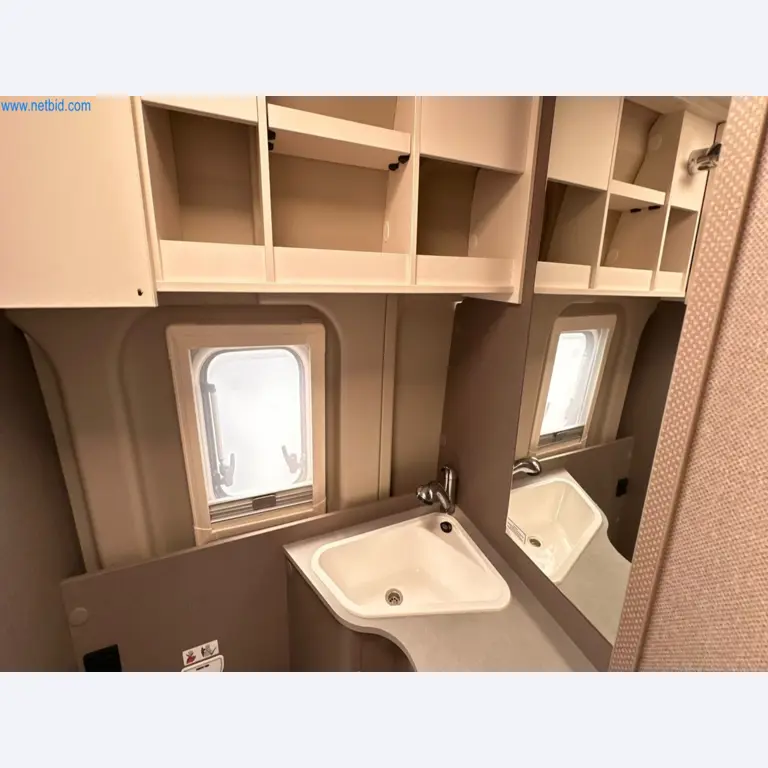 Motorhomes and recreational vehicles, travel trailers, caravan accessories, trucks, office and workshop equipment-7