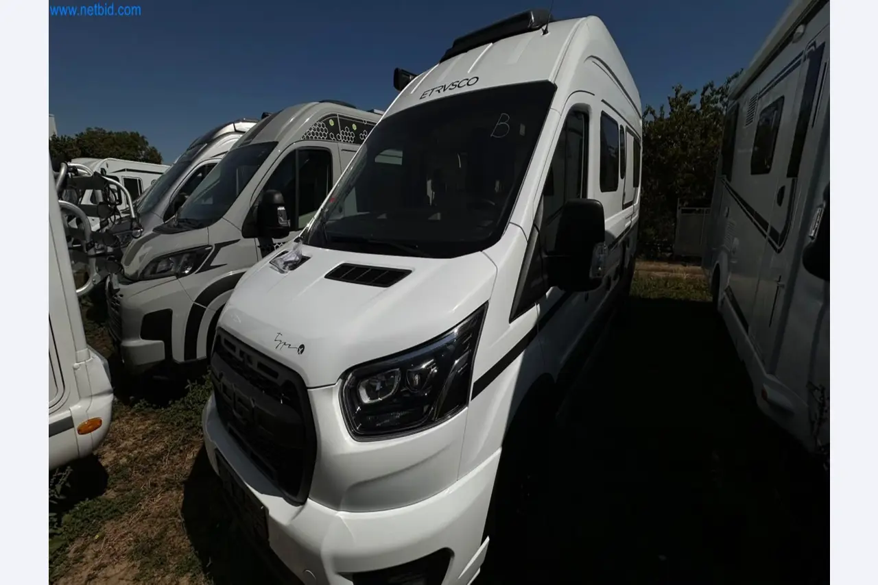 Motorhomes and recreational vehicles, travel trailers, caravan accessories, trucks, office and workshop equipment-13