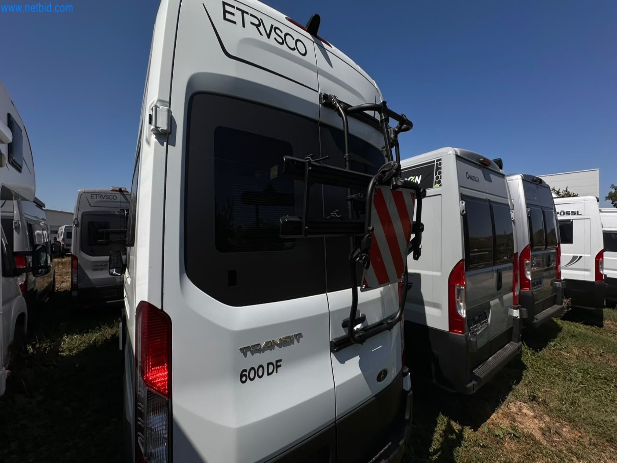 Motorhomes and recreational vehicles, travel trailers, caravan accessories, trucks, office and workshop equipment-14