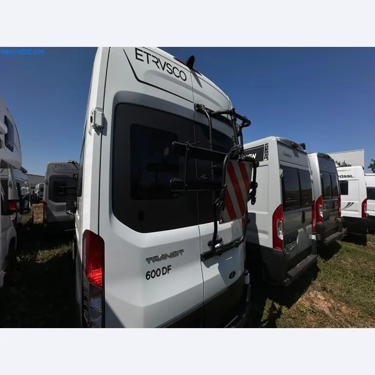 Motorhomes and recreational vehicles, travel trailers, caravan accessories, trucks, office and workshop equipment-14