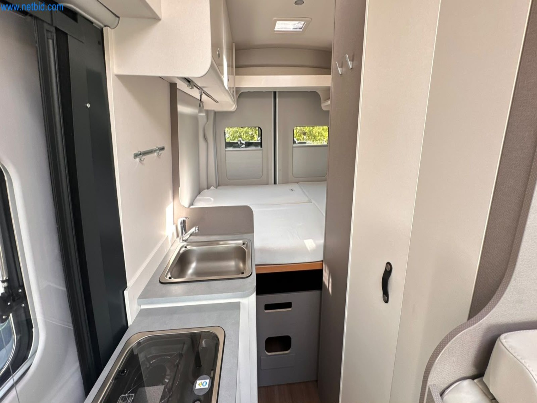 Motorhomes and recreational vehicles, travel trailers, caravan accessories, trucks, office and workshop equipment-16