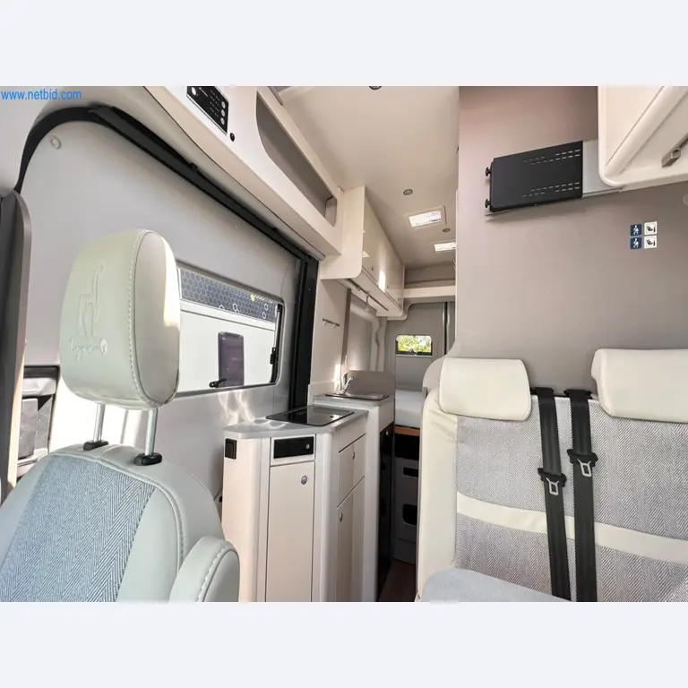 Motorhomes and recreational vehicles, travel trailers, caravan accessories, trucks, office and workshop equipment-18