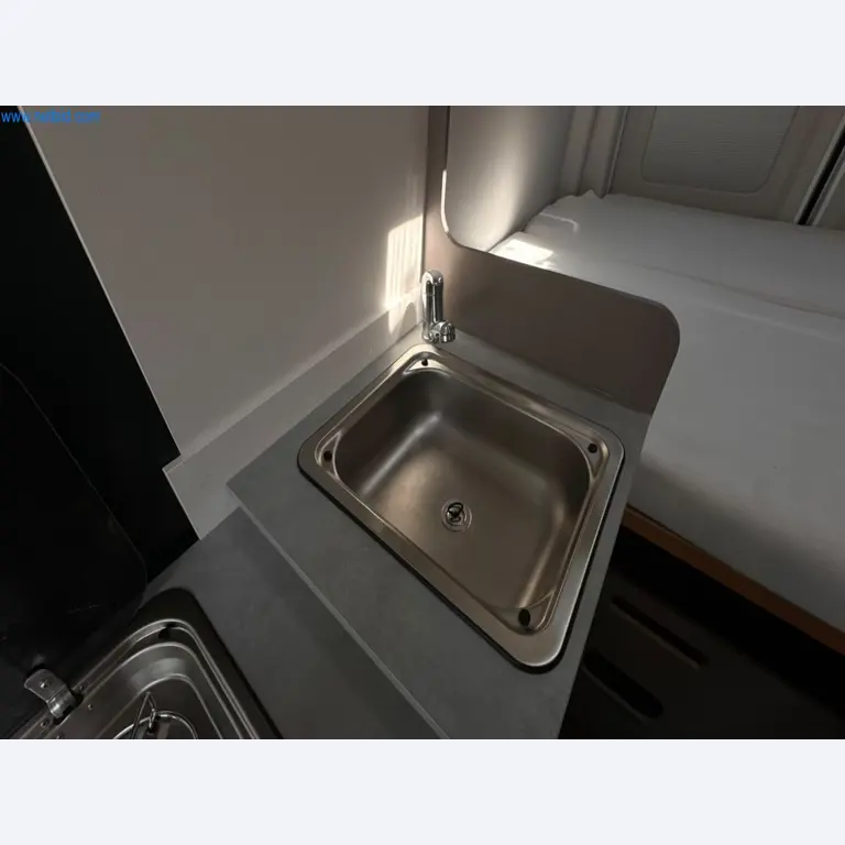 Motorhomes and recreational vehicles, travel trailers, caravan accessories, trucks, office and workshop equipment-2