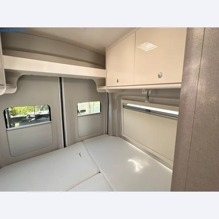 Motorhomes and recreational vehicles, travel trailers, caravan accessories, trucks, office and workshop equipment-20