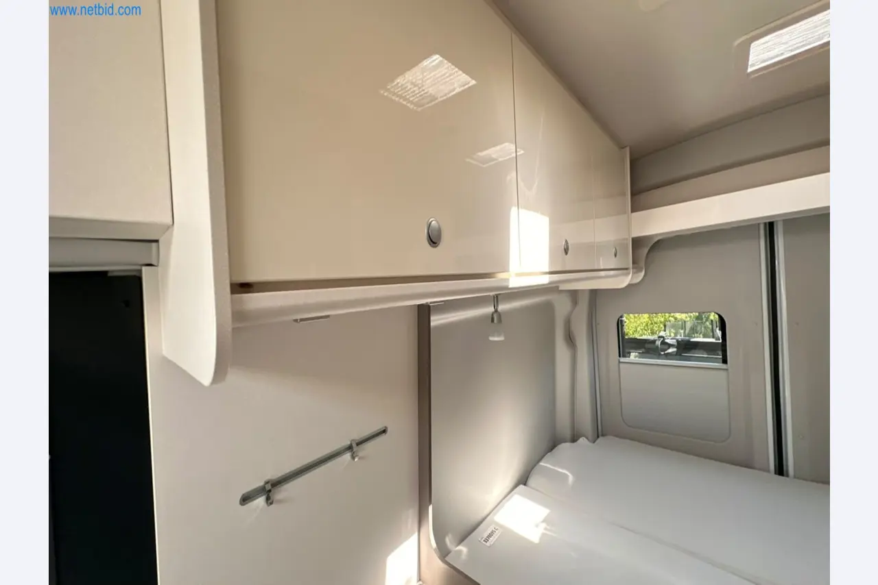 Motorhomes and recreational vehicles, travel trailers, caravan accessories, trucks, office and workshop equipment-21