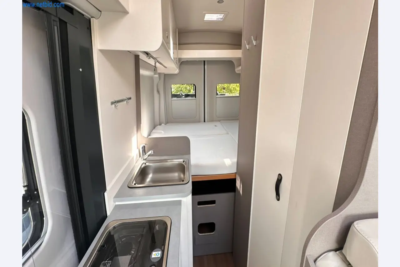 Motorhomes and recreational vehicles, travel trailers, caravan accessories, trucks, office and workshop equipment-4
