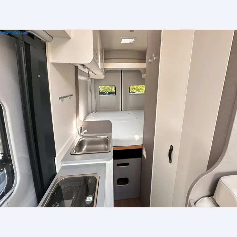 Motorhomes and recreational vehicles, travel trailers, caravan accessories, trucks, office and workshop equipment-4